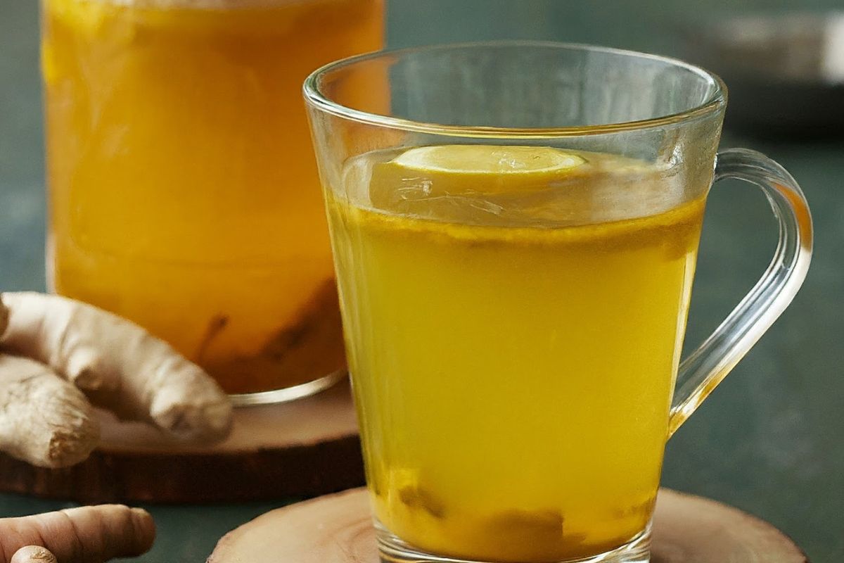 ginger and turmeric tea blend in a cup